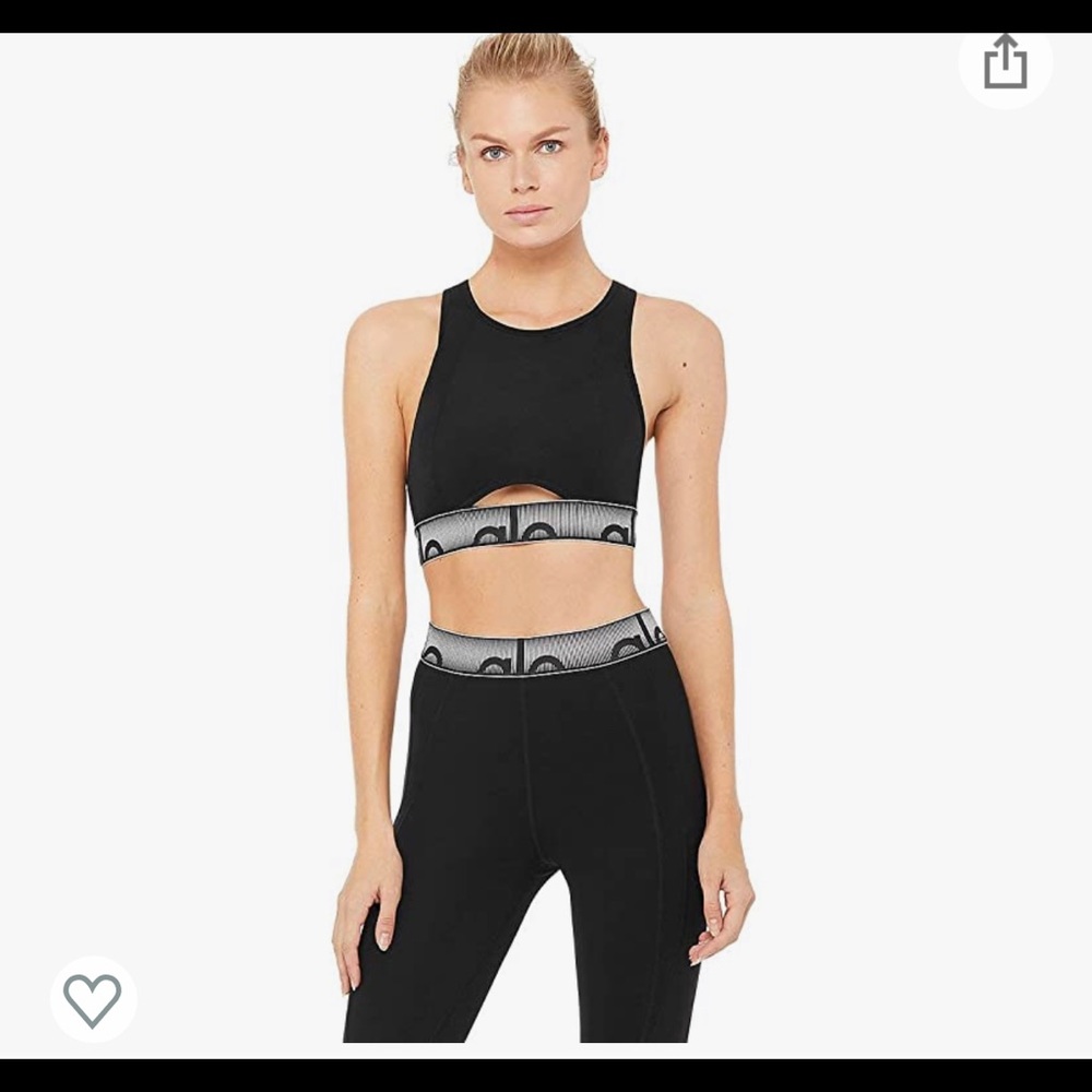 Alo yoga women’s sports bra